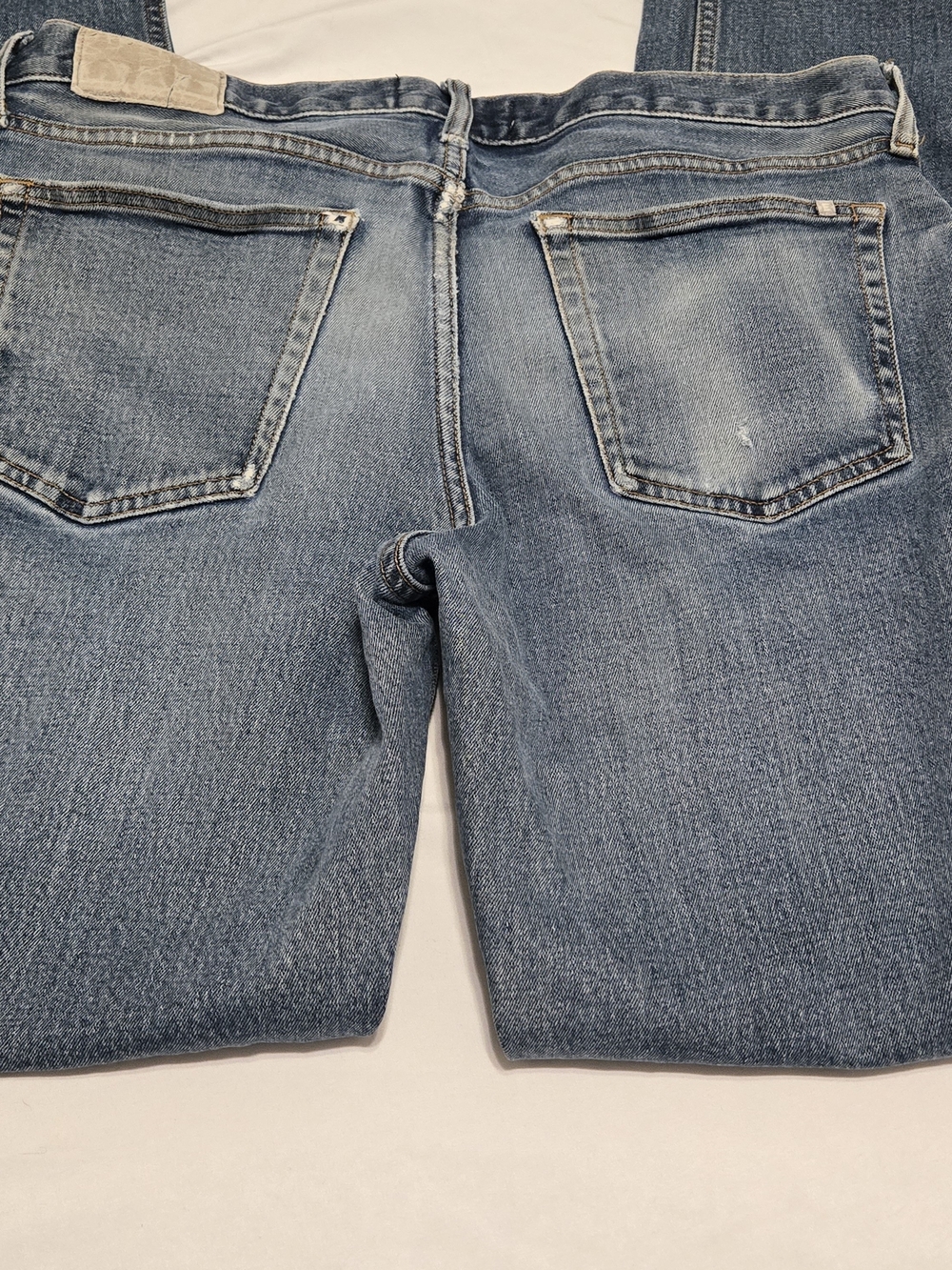 Everlane Men's Slim Straight Jeans in Washed Blue Sz 33x34 - Picture 8 of 9